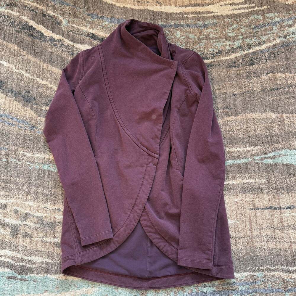 Women's Lululemon Athletica That's a Wrap Bordeaux Purple Snap Sweatshirt Sz 4